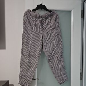 Old Navy Black and White Striped Tapered Pants